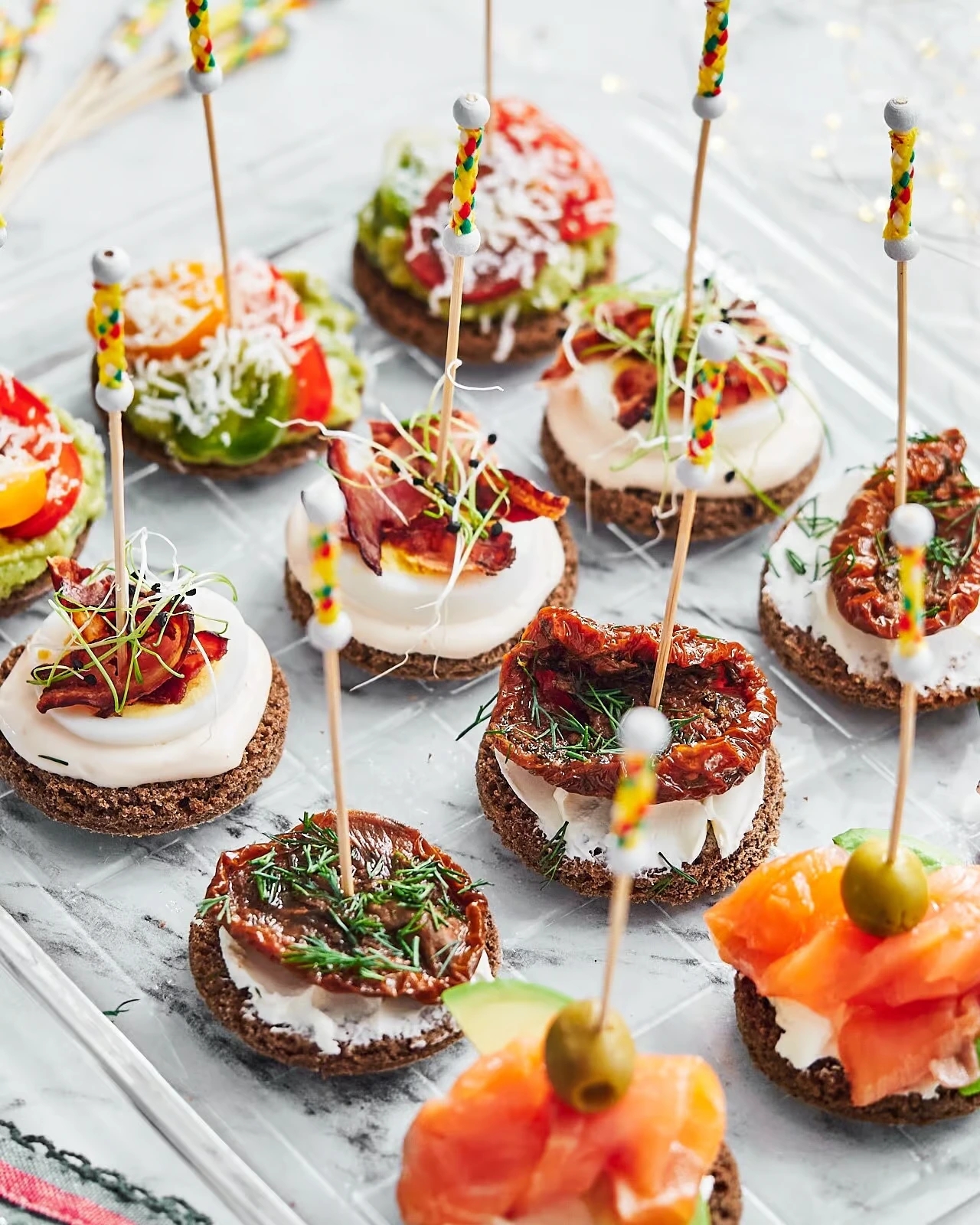 Canapés assortis